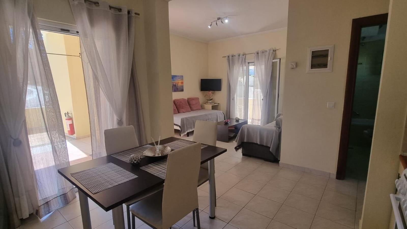 Tranquil Apartments Corfu Kontokali Bagian luar foto