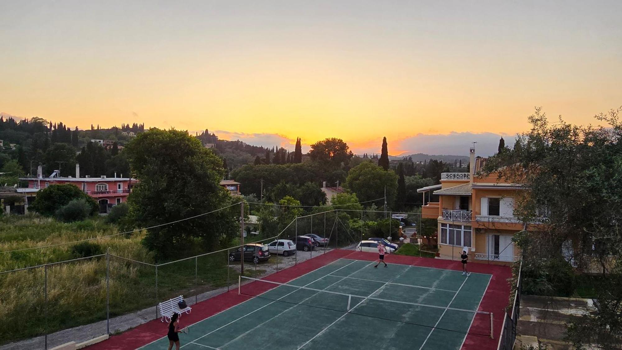Tranquil Apartments Corfu Kontokali Bagian luar foto